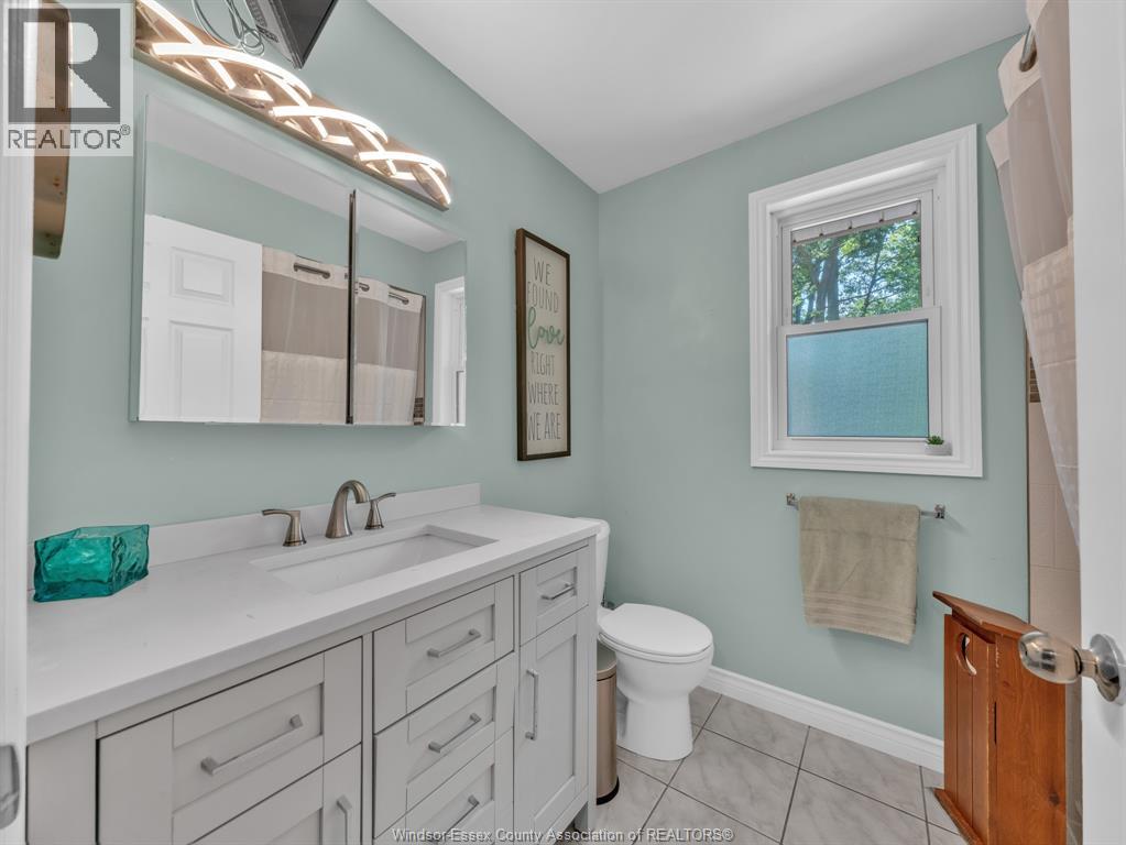 205 WOODLAND DRIVE - 38
