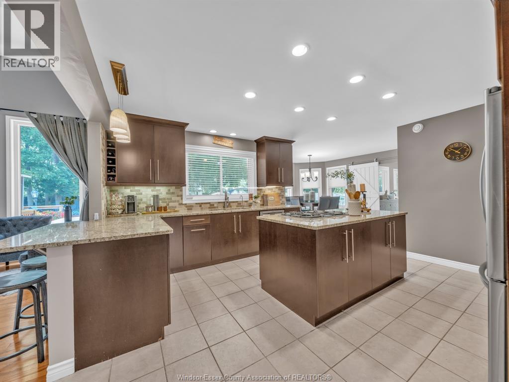 205 WOODLAND DRIVE - 22
