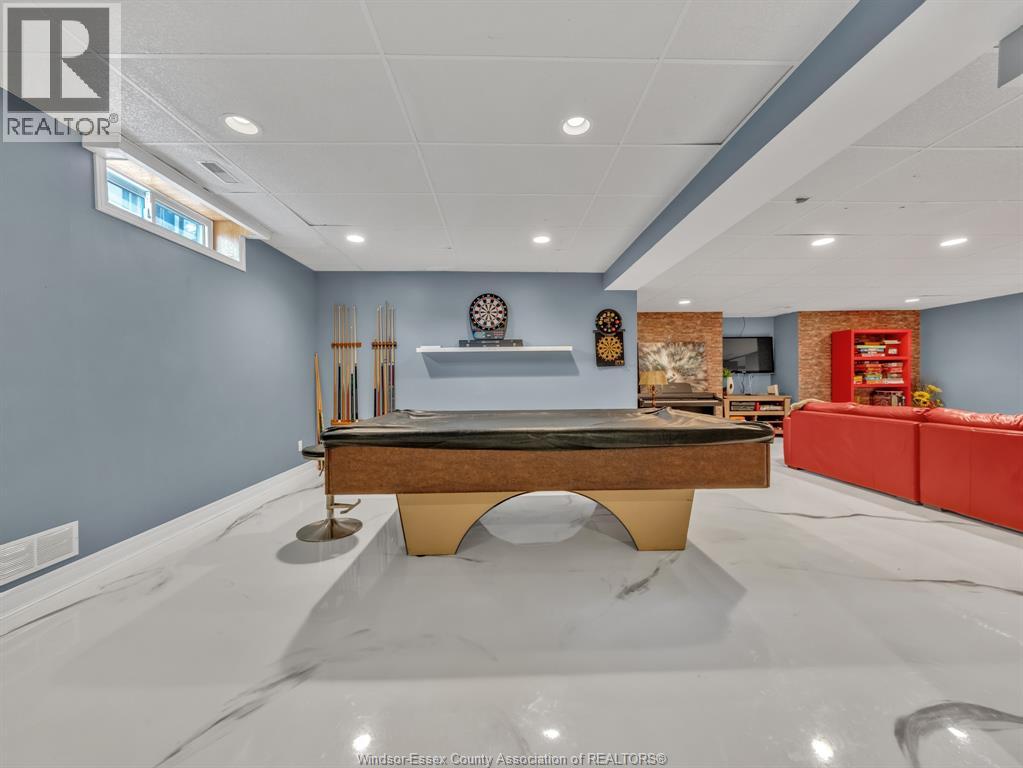 205 WOODLAND DRIVE - 49