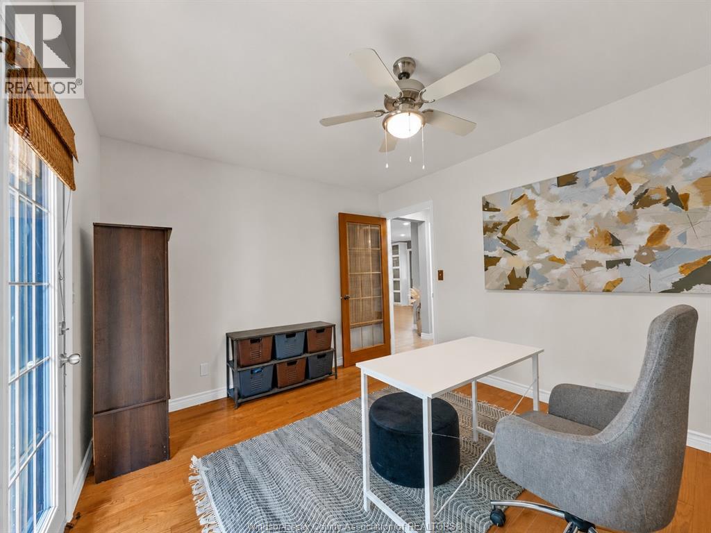 205 WOODLAND DRIVE - 30