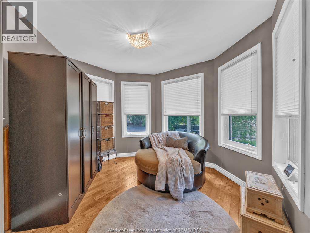 205 WOODLAND DRIVE - 44
