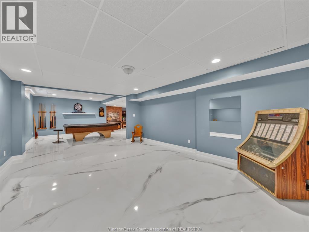 205 WOODLAND DRIVE - 48