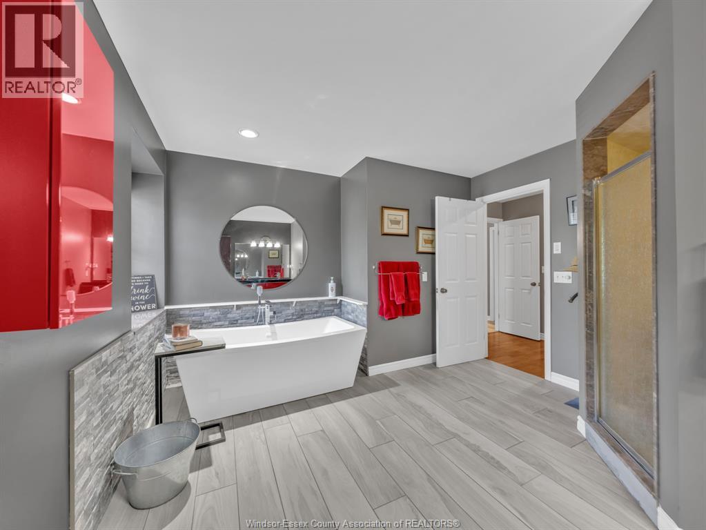 205 WOODLAND DRIVE - 41