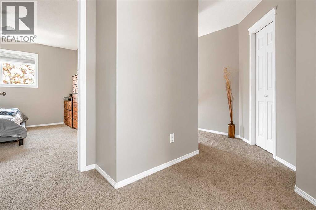 306 17 Street E — photo 24