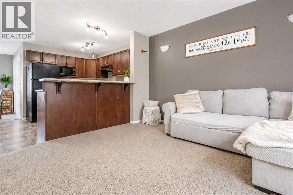 306 17 Street E — photo 12