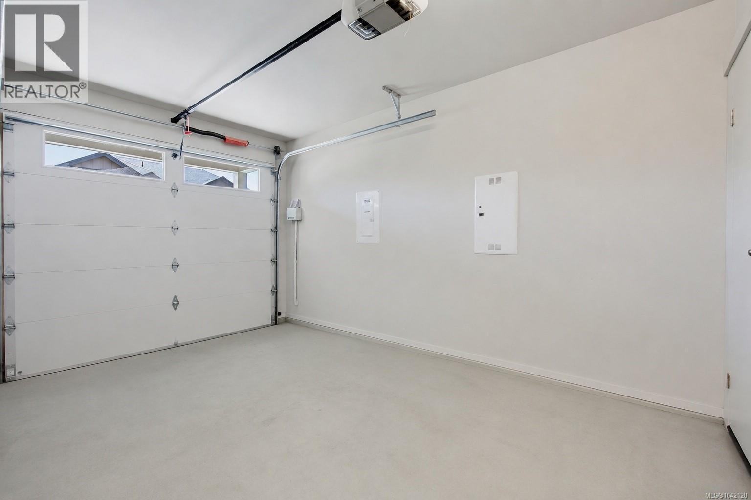 1102 Crispin Pl - 32
