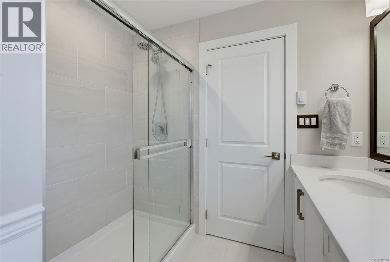 1102 Crispin Pl - 25