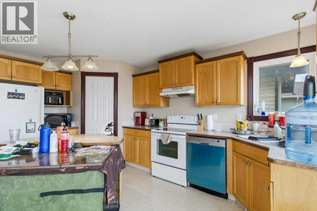 Listing photo – 28 Hunter Road, Sylvan Lake