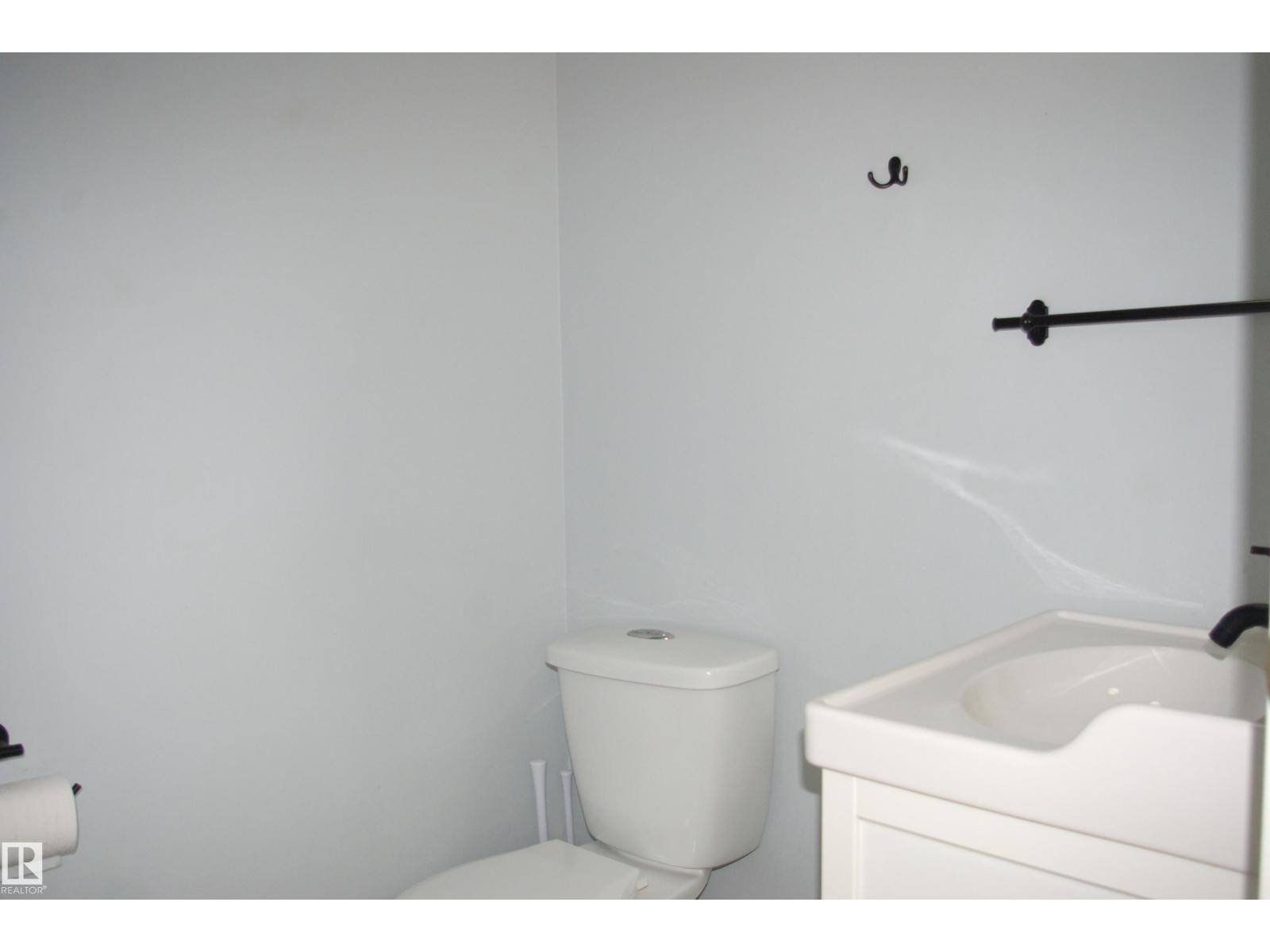 47 BIRCH DR — photo 10