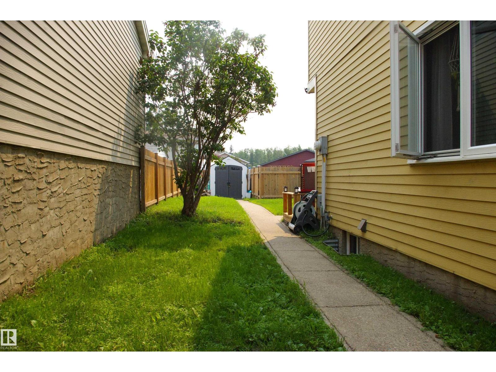 47 BIRCH DR — photo 12