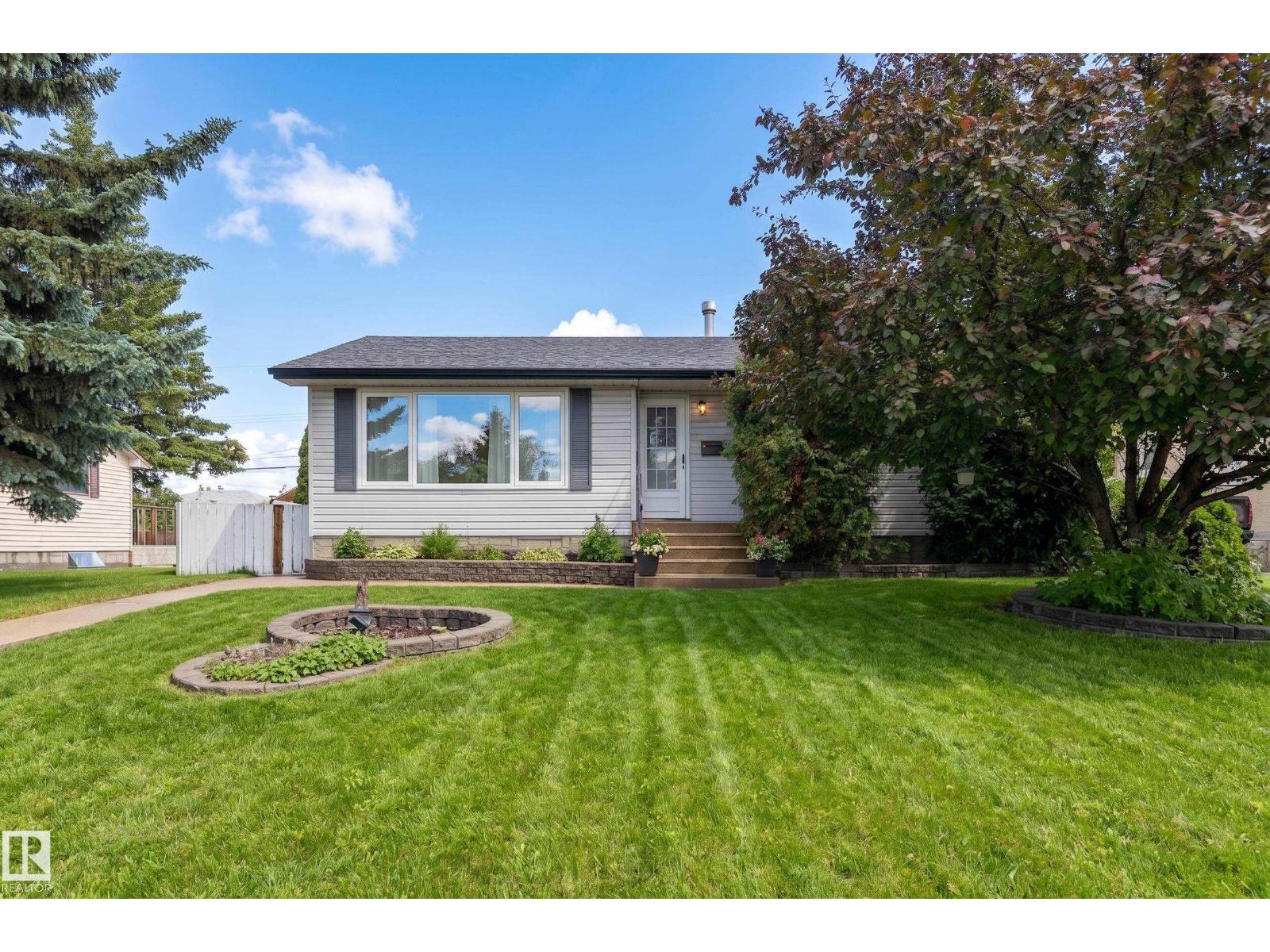 13616 137 ST NW - 1
