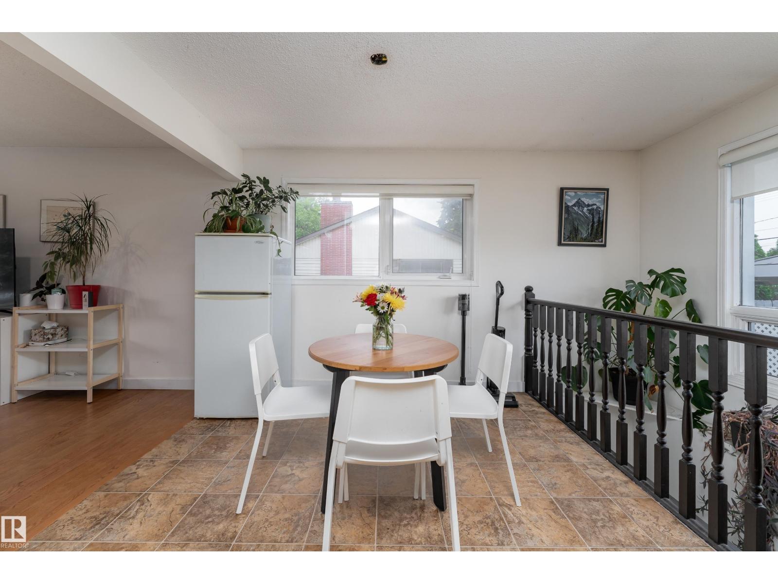 13616 137 ST NW - 13
