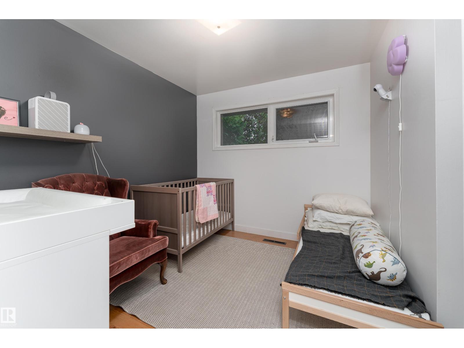 13616 137 ST NW - 15