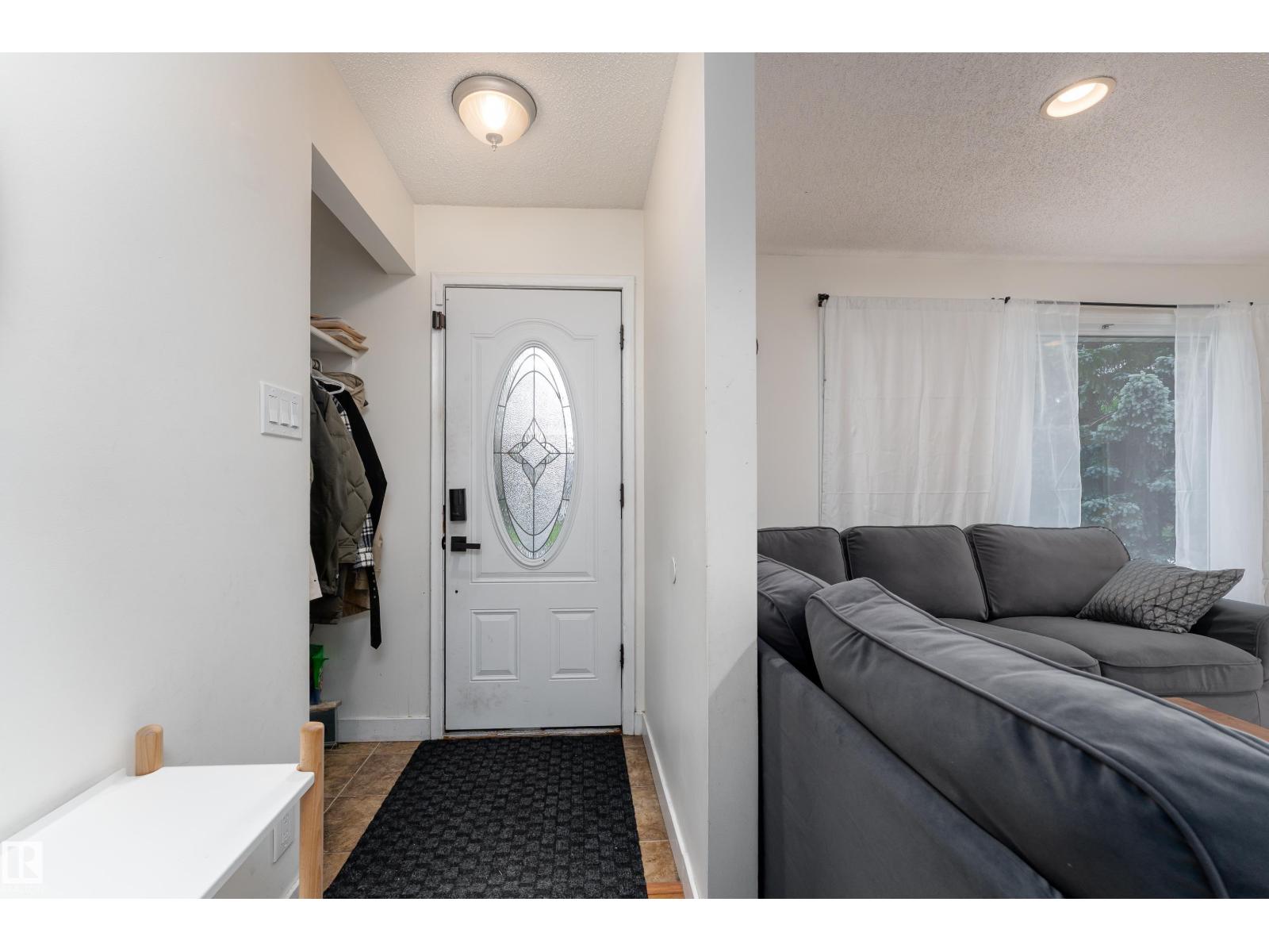 13616 137 ST NW - 2