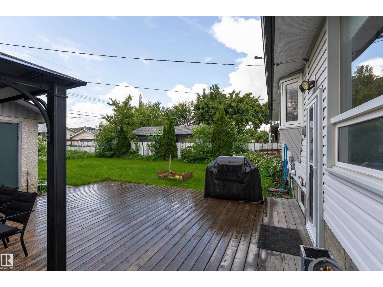 13616 137 ST NW - 33