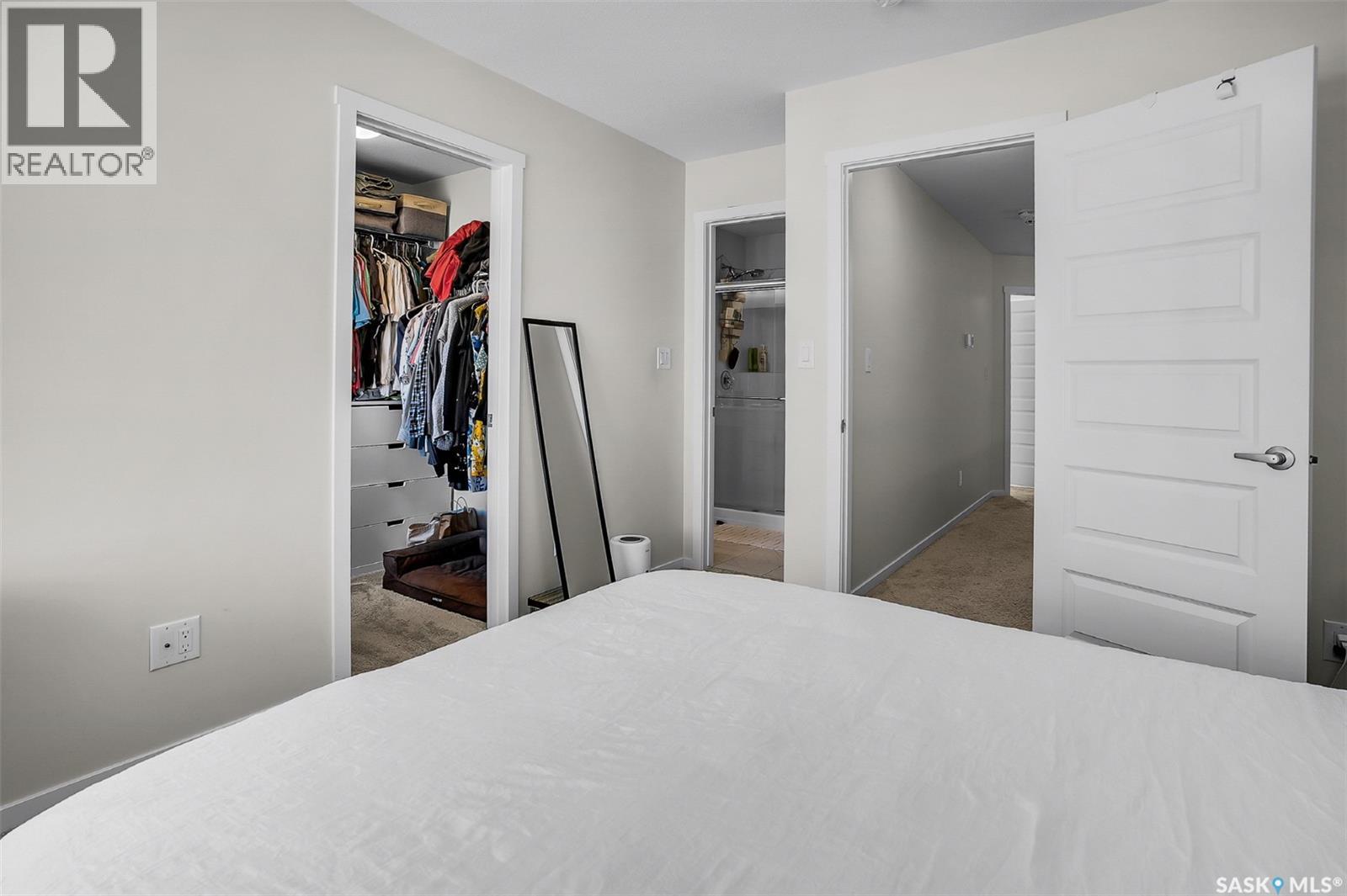 #4238 Brighton CIRCLE - 20