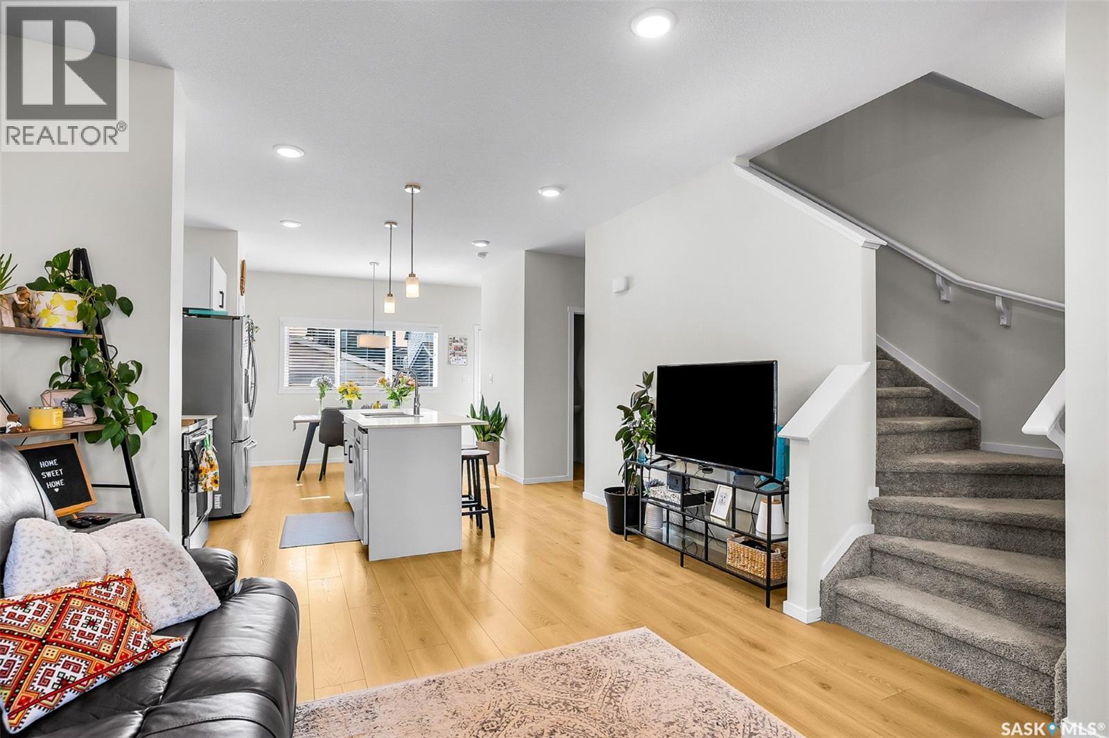 #4238 Brighton CIRCLE - 6