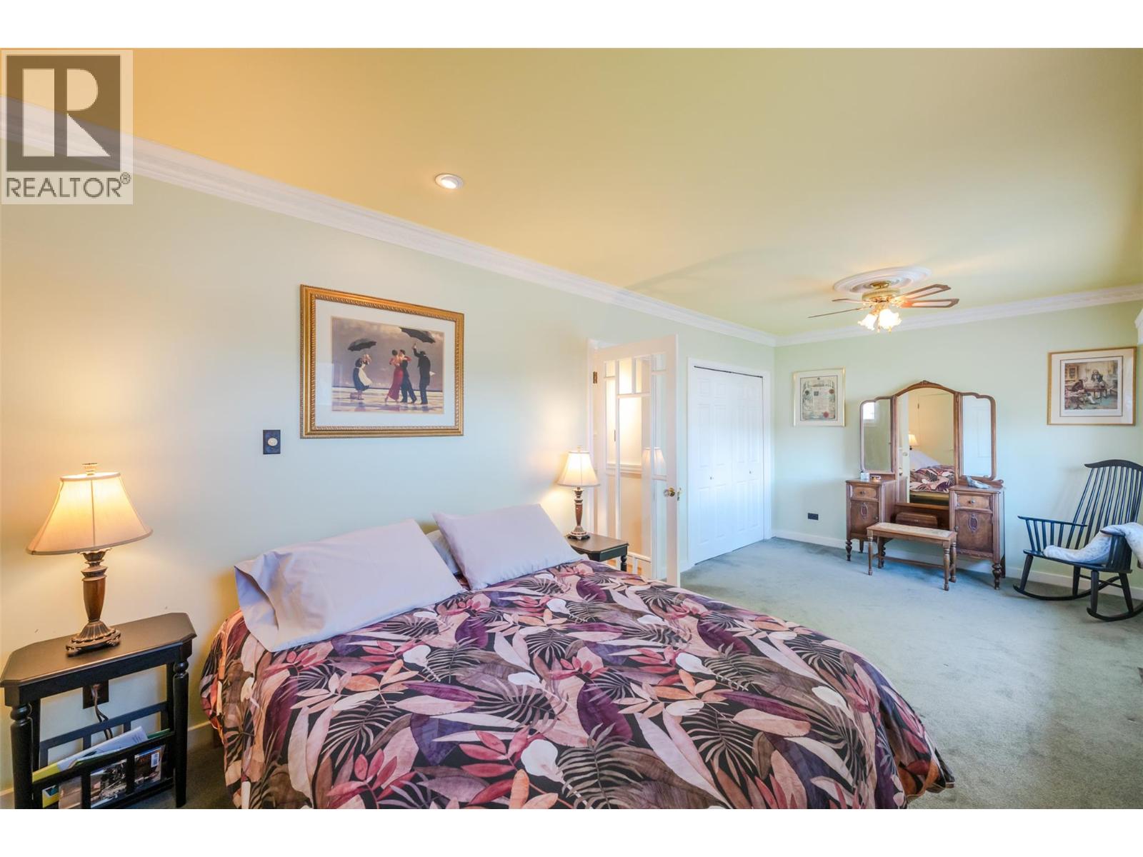 76 Huth Avenue - 21