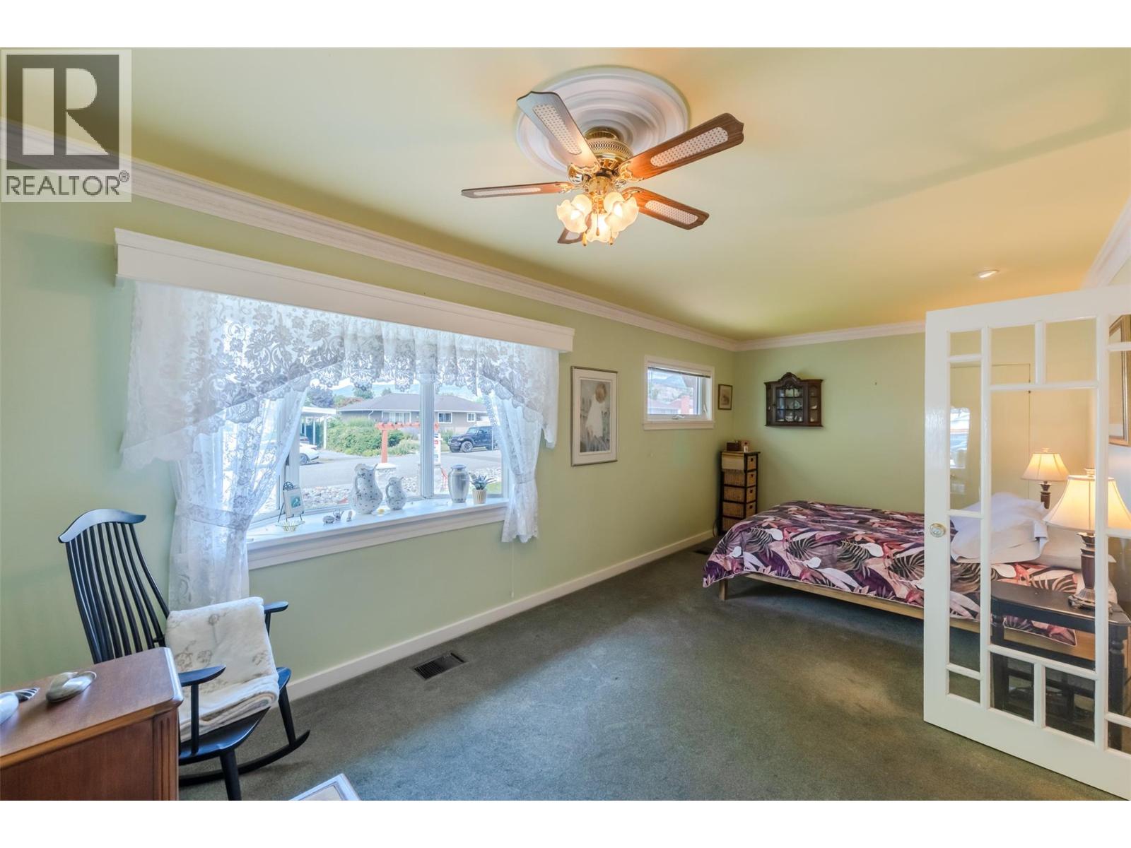 76 Huth Avenue - 20