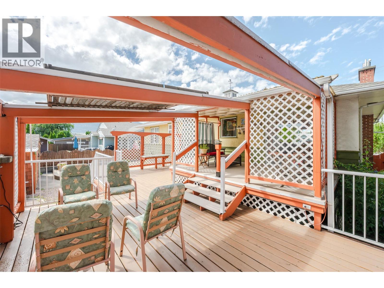 76 Huth Avenue - 27