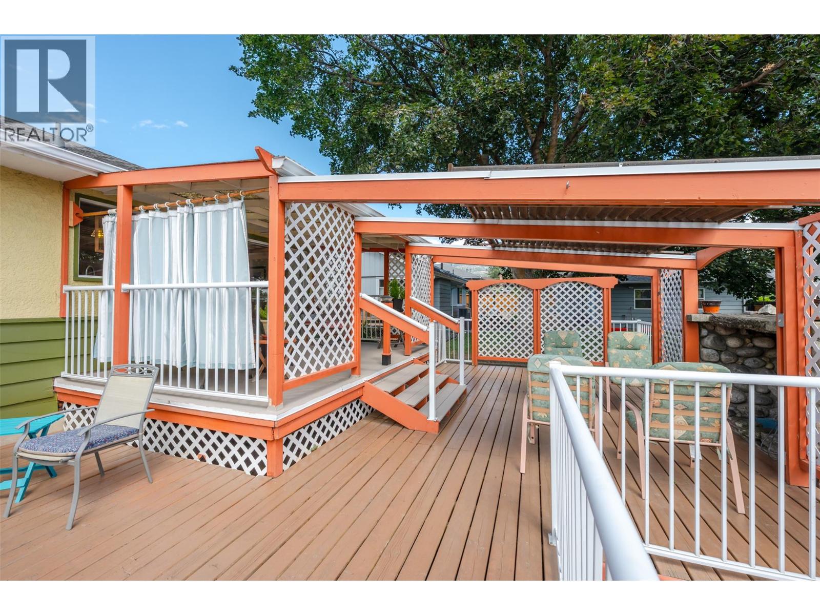 76 Huth Avenue - 30