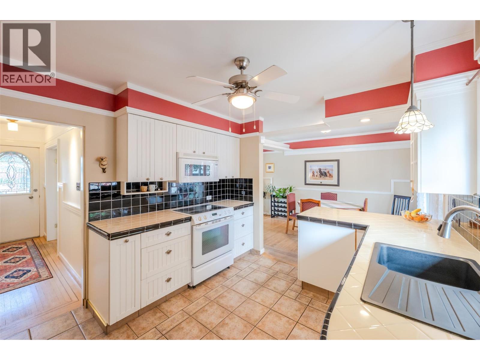 76 Huth Avenue - 15