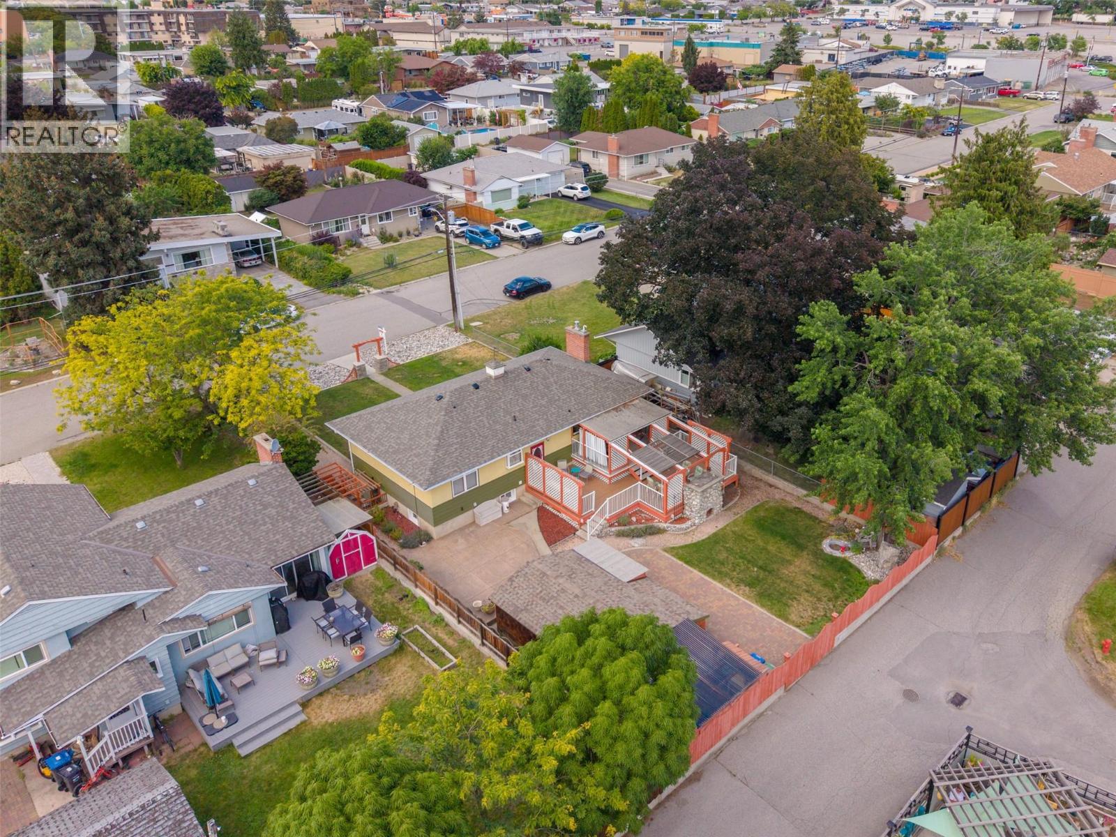 76 Huth Avenue - 3