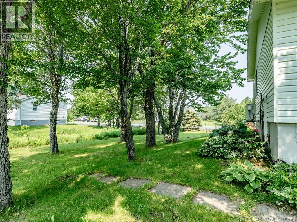 5519 route 117 - Image 33