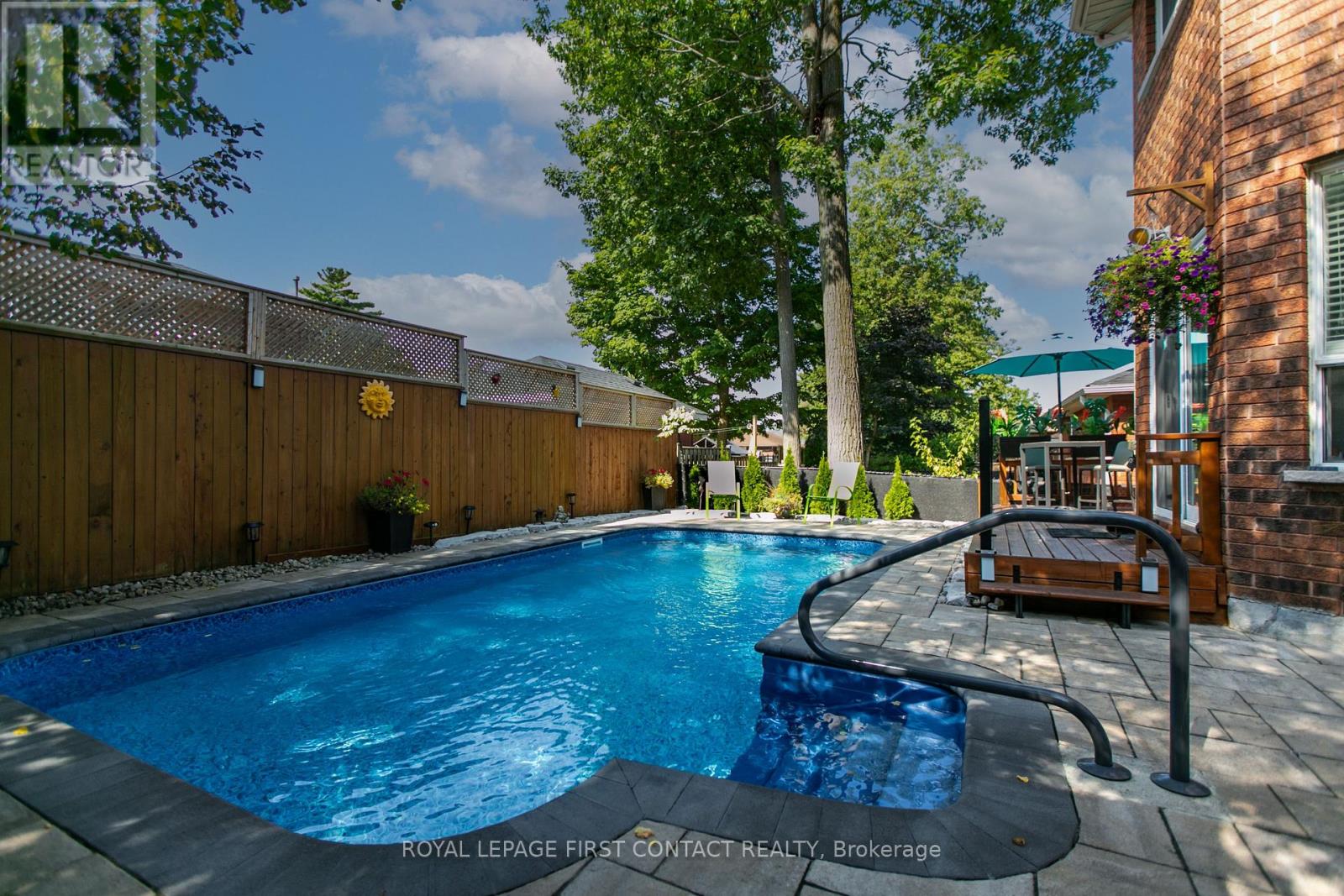 13 IRWIN DRIVE - 32