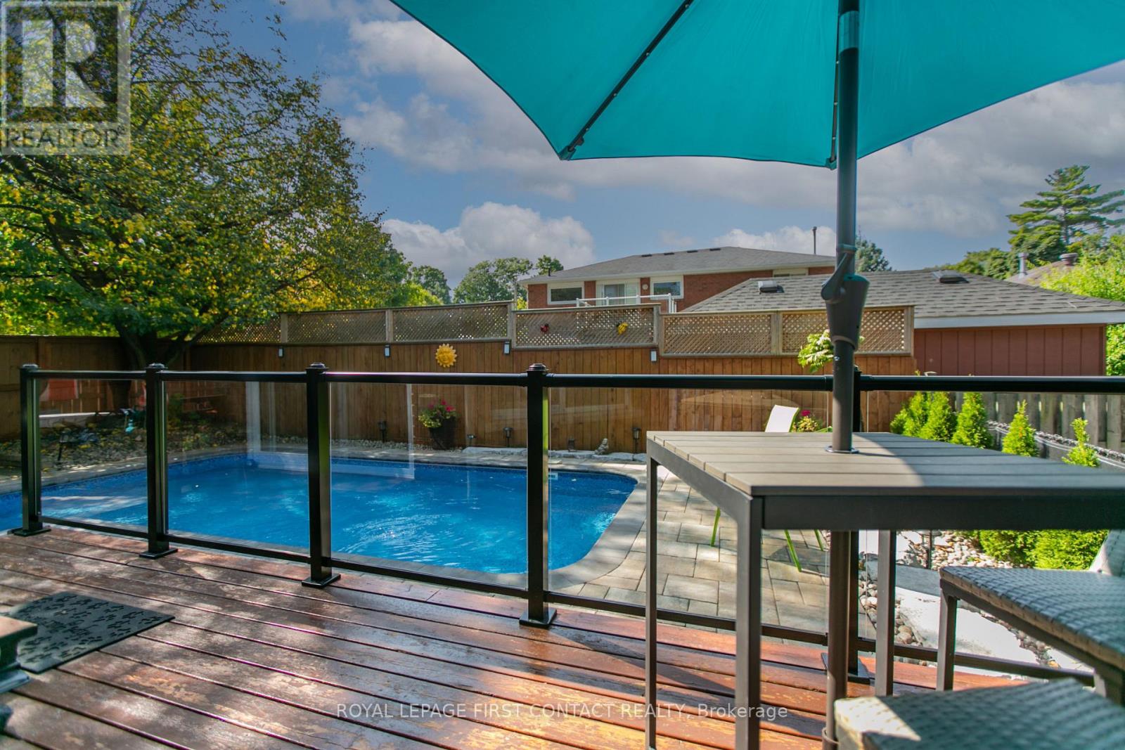 13 IRWIN DRIVE - 33