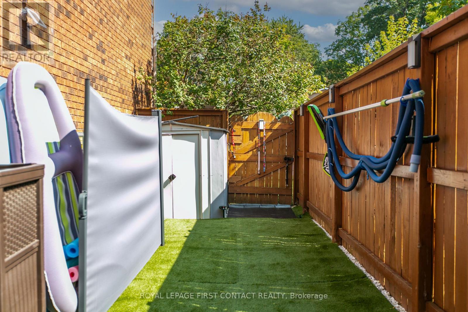13 IRWIN DRIVE - 38