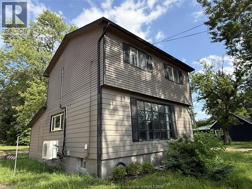 4641 MALDEN ROAD - 1