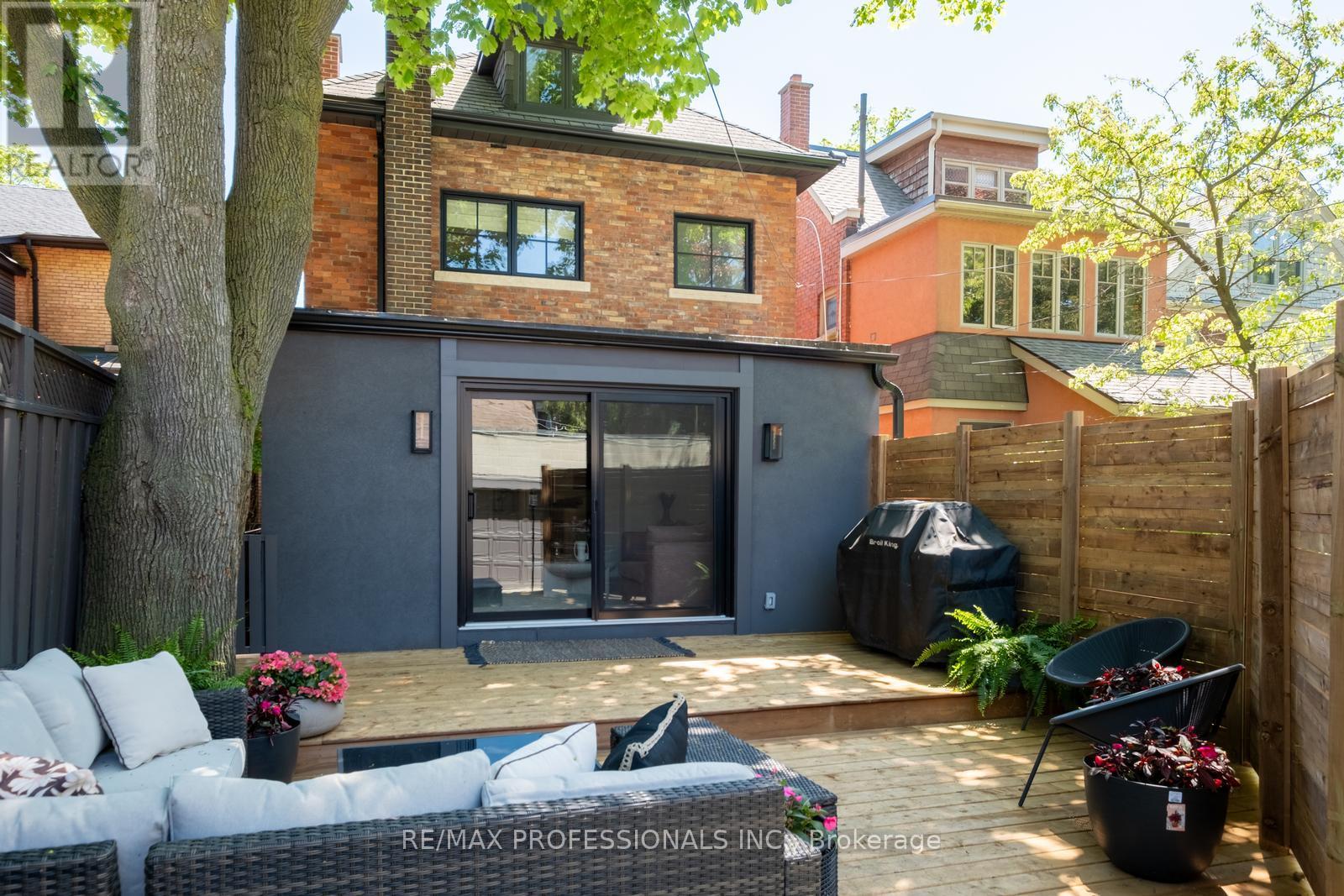 286 WRIGHT AVENUE - 44