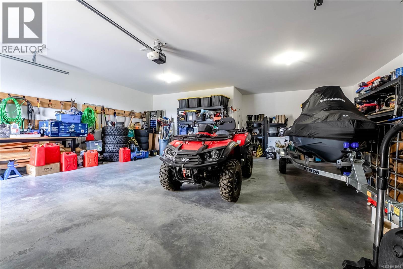 4030 Ridgeline Dr - 33