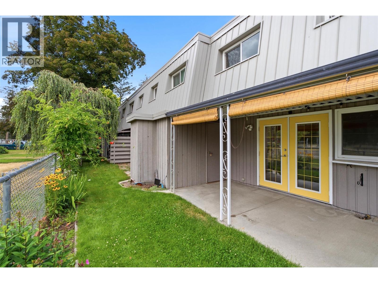 #5 249 Kitchener Crescent - 23