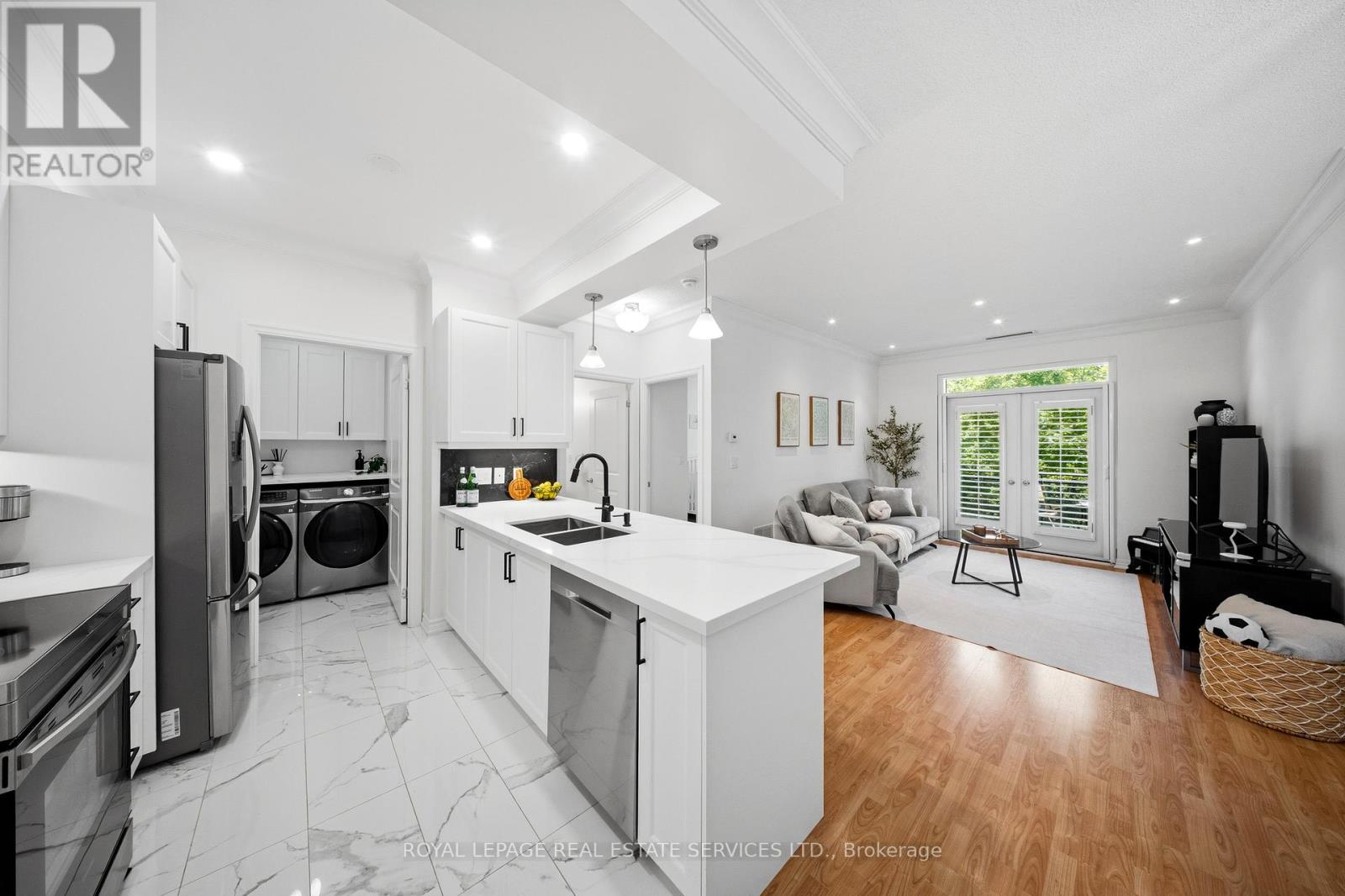 #114 245 DALESFORD ROAD - 12