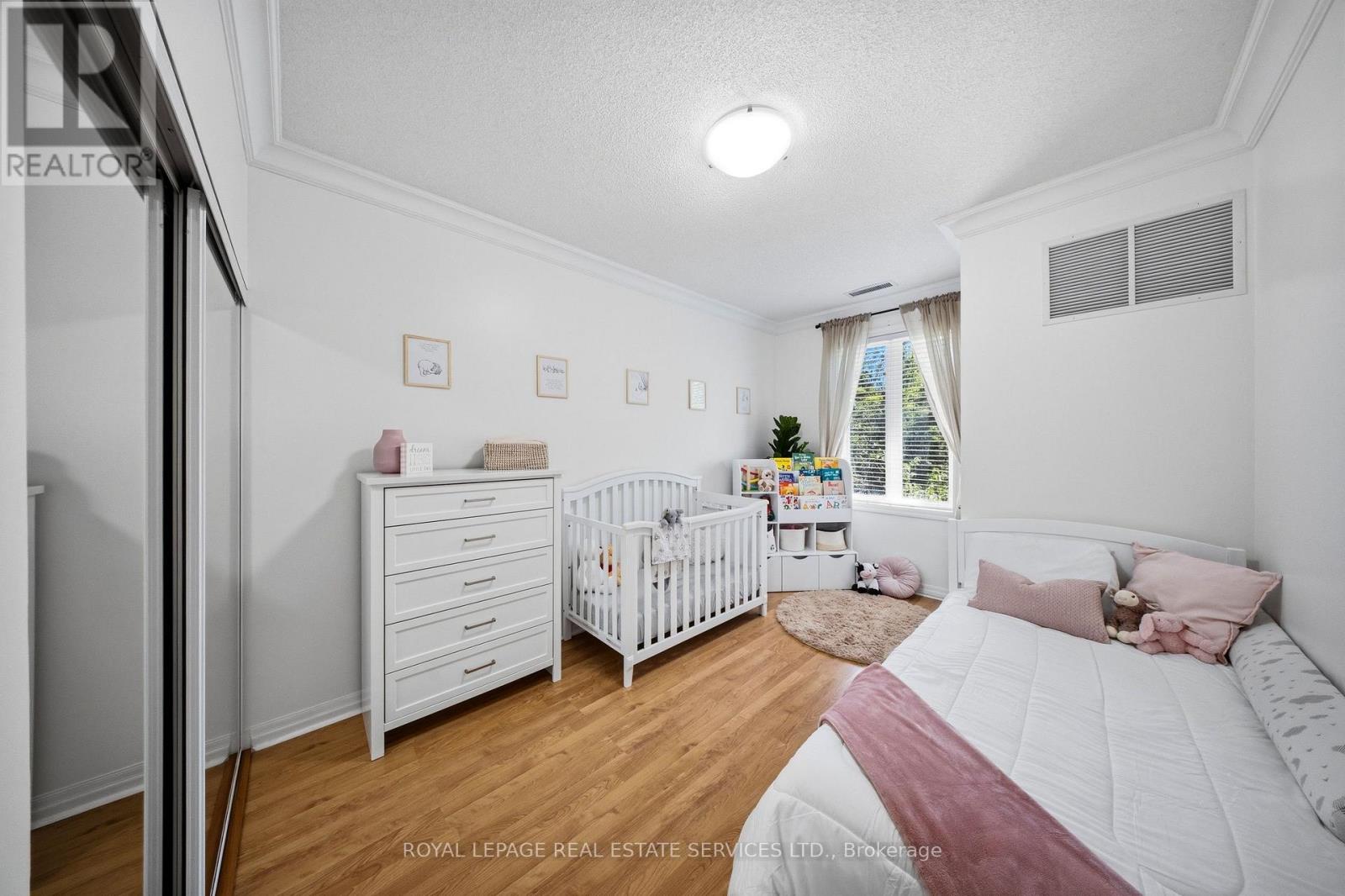 #114 245 DALESFORD ROAD - 27