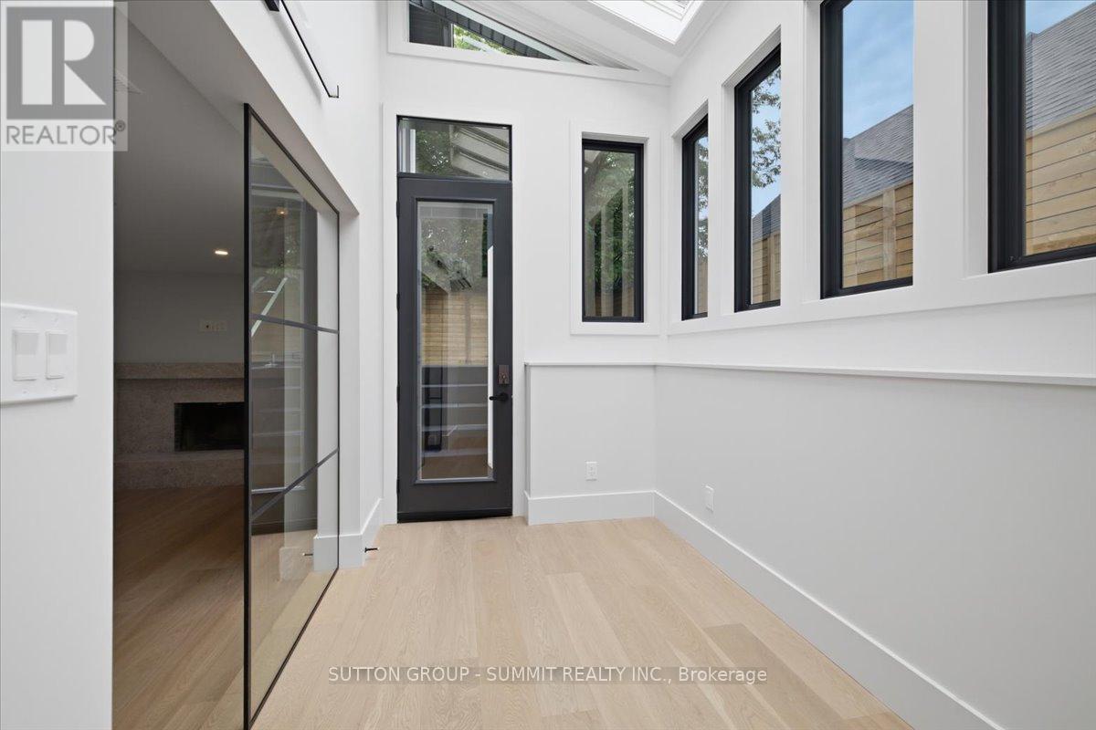 160 ALLAN STREET - 28