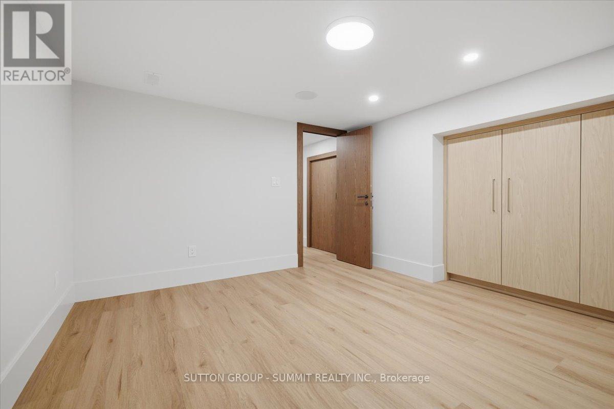 160 ALLAN STREET - 30