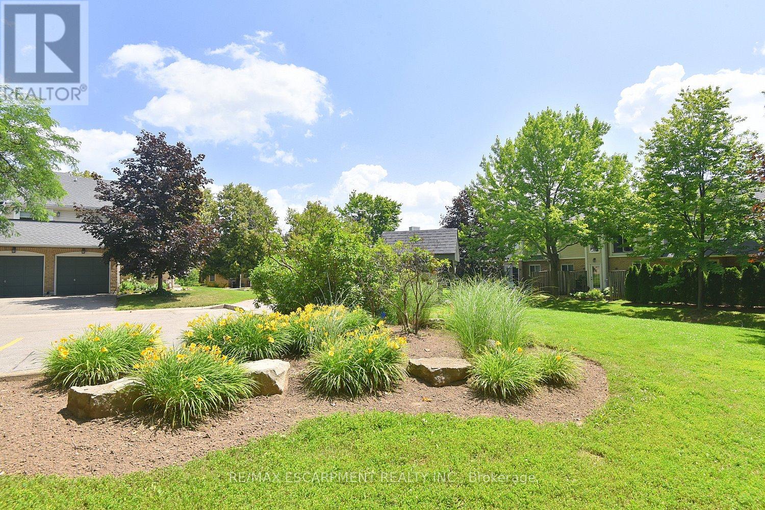#77 2530 NORTHAMPTON BOULEVARD - 40