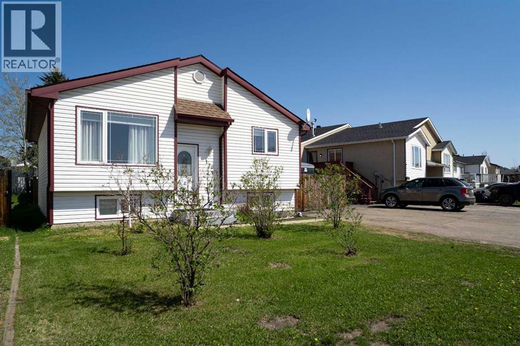 170 Fullerton Drive - 3