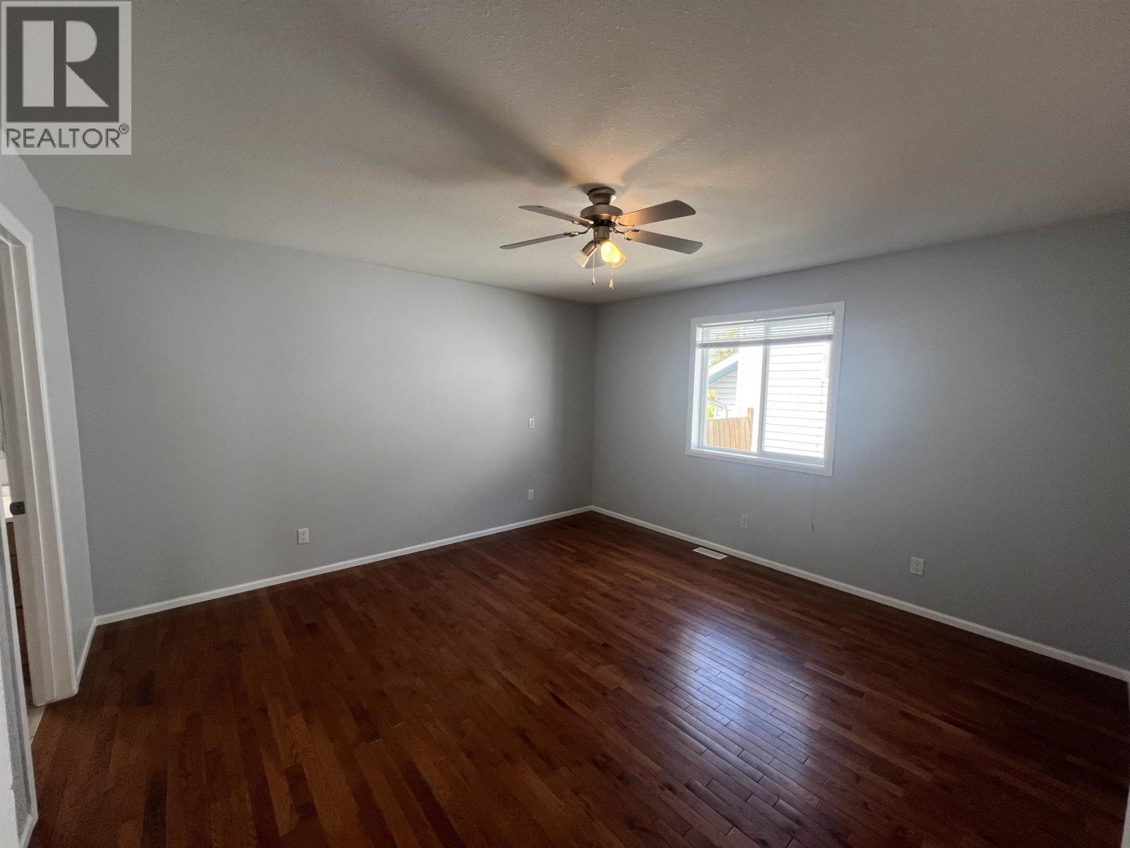 5213 HALLMARK CRESCENT - 11