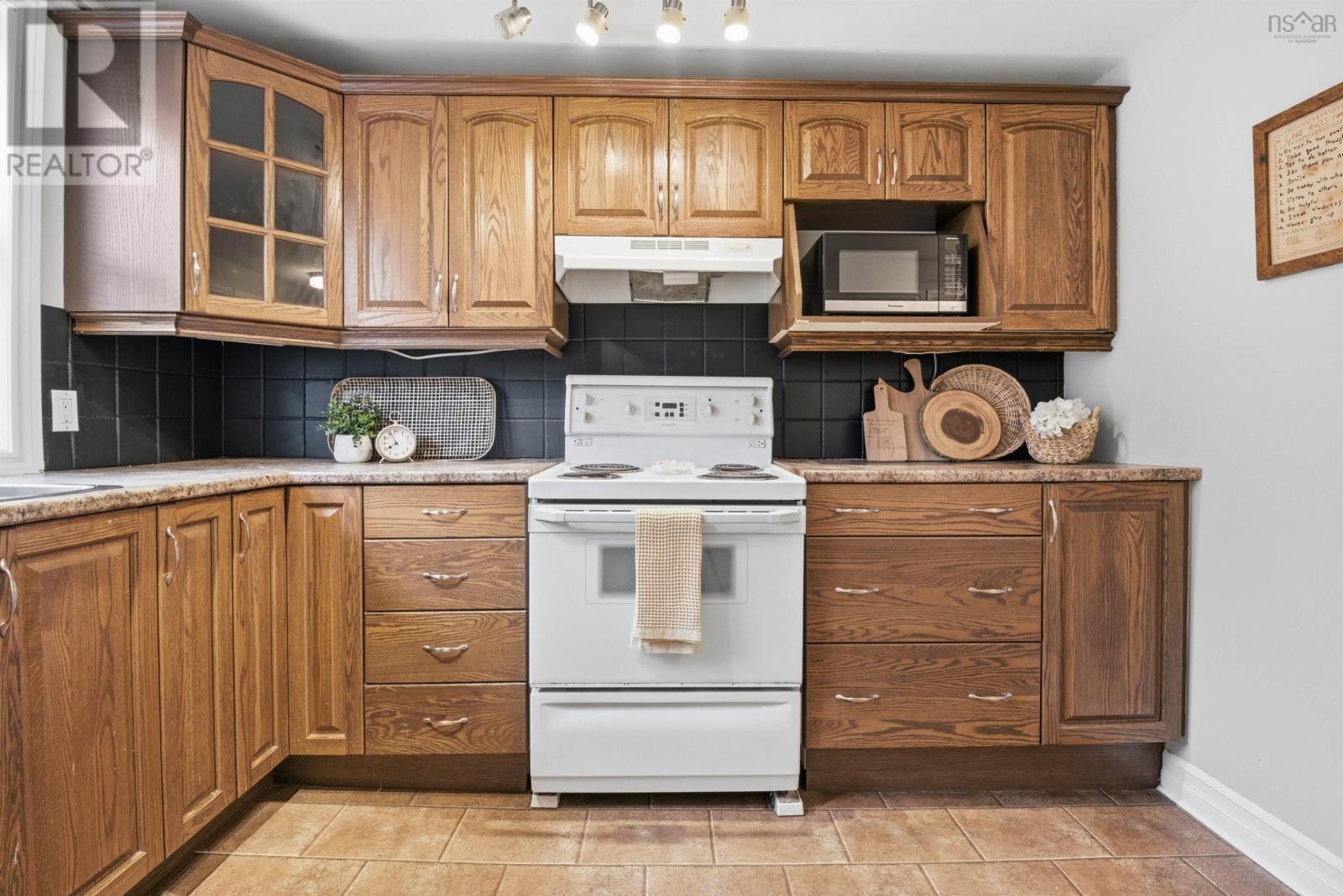 9 Maplewood Drive - 17