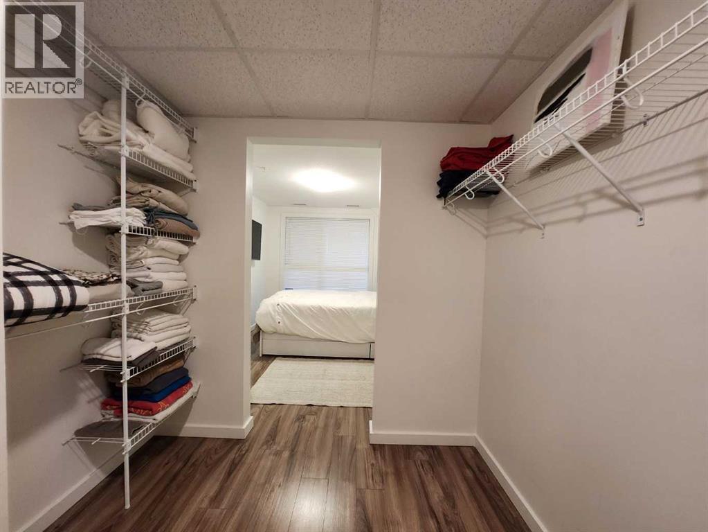 #303 1629 38 Street SW - 21