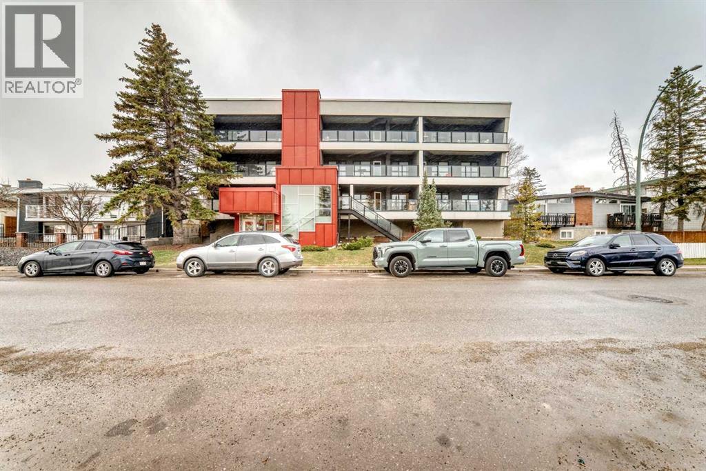 #303 1629 38 Street SW - 30
