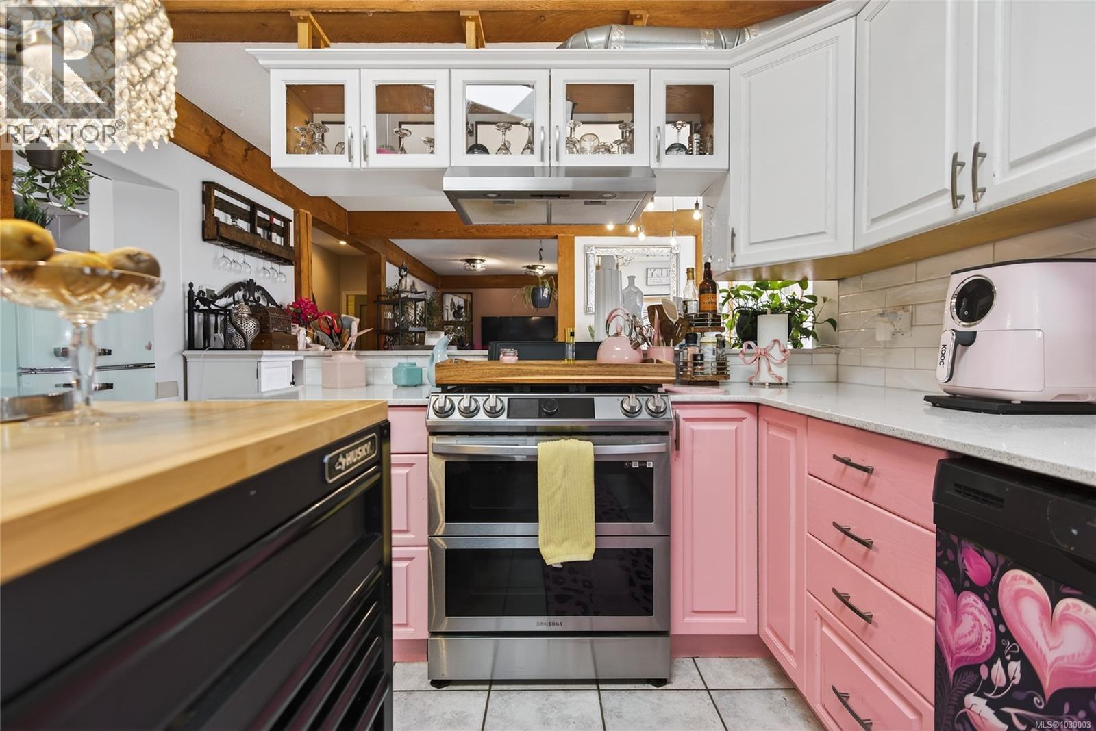 8856 McLarey Ave - 13