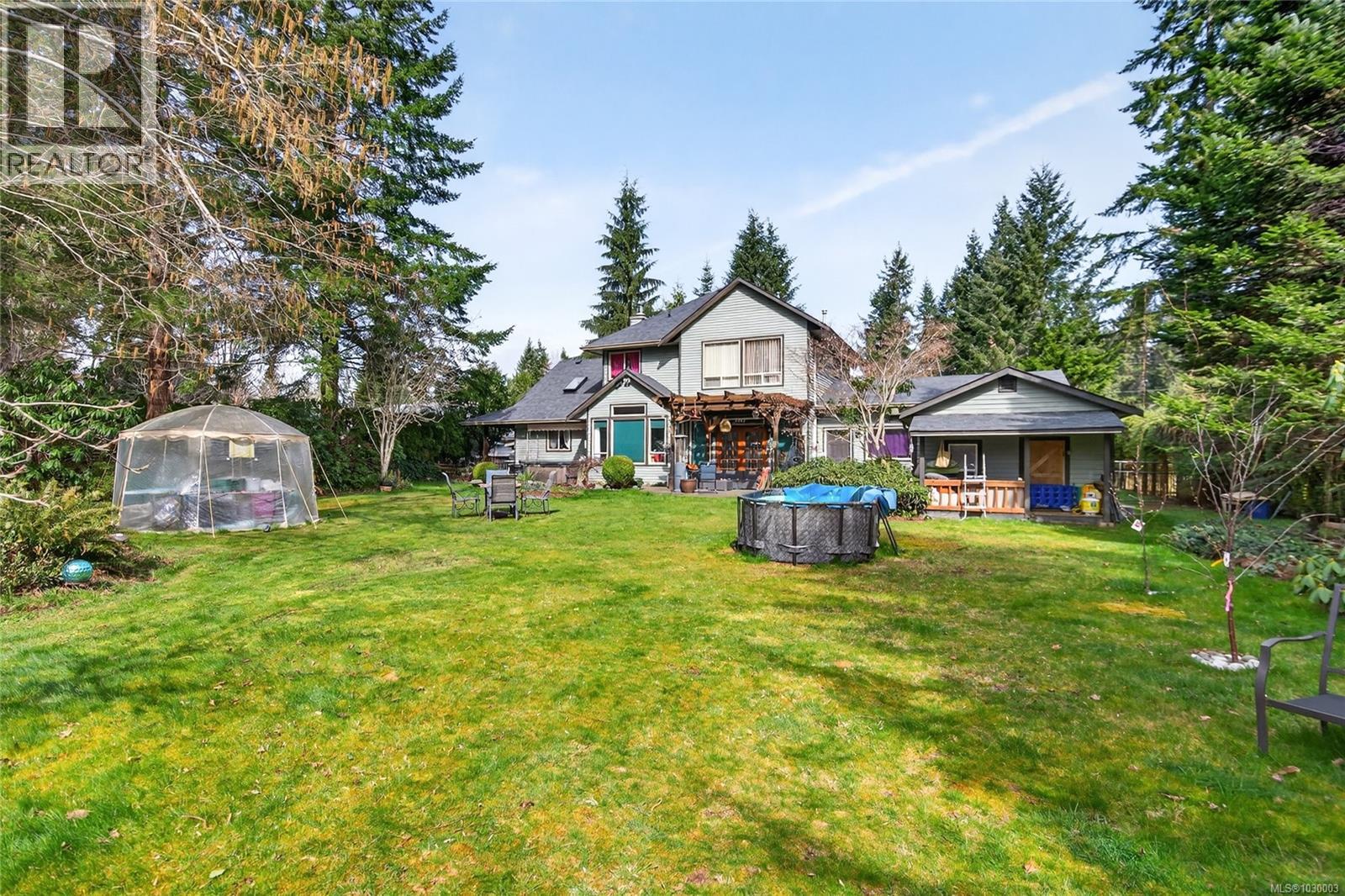 8856 McLarey Ave - 33