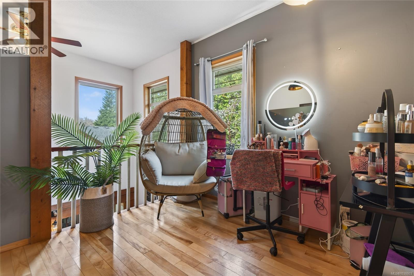 8856 McLarey Ave - 28