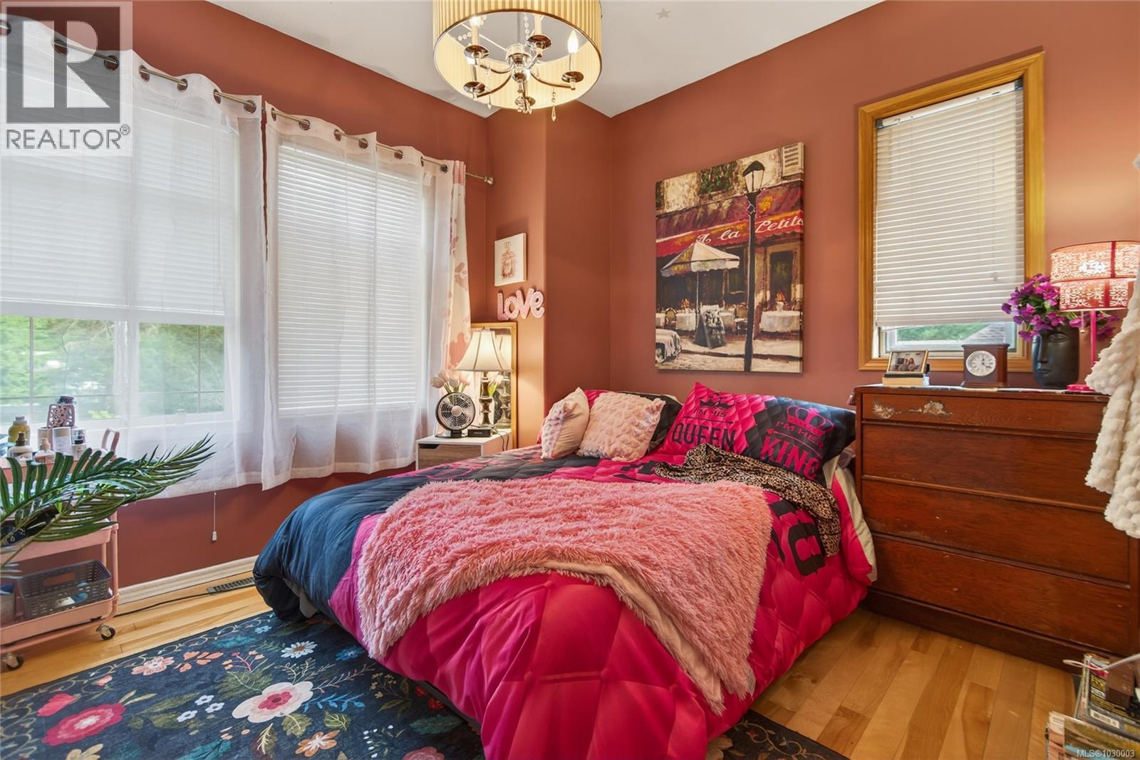 8856 McLarey Ave - 27
