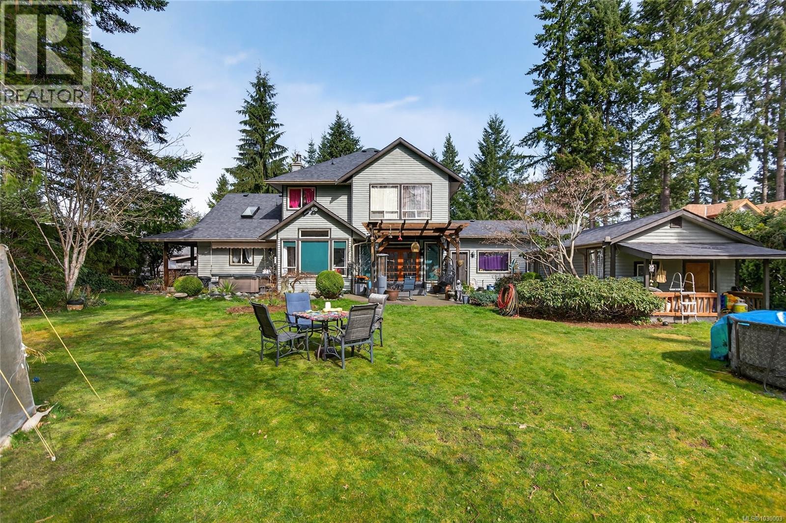 8856 McLarey Ave - 6